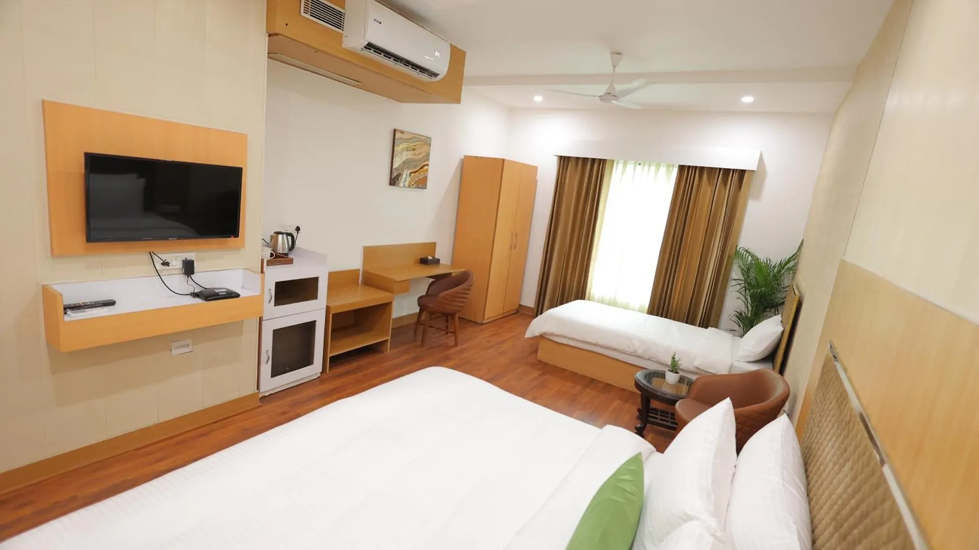 Aliste Millennium City Center Gurgaon Hotel