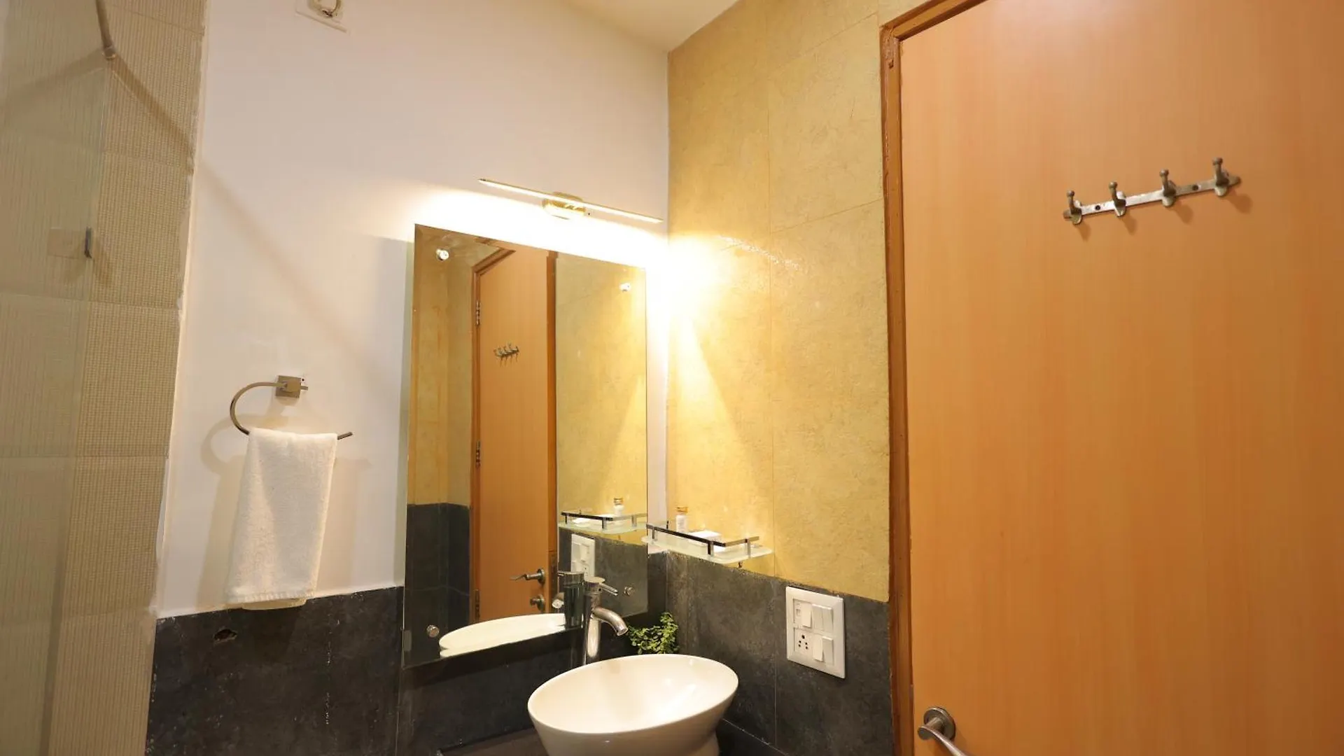 Aliste Millennium City Center Gurgaon