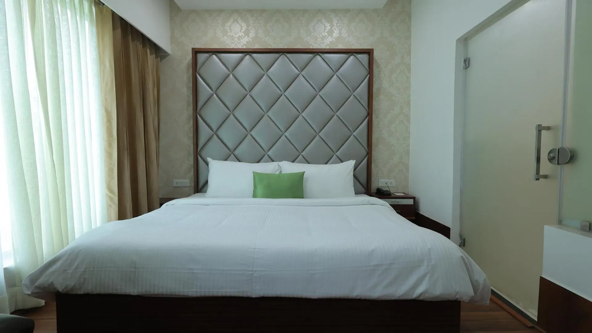 Aliste Millennium City Center Gurgaon Hotel
