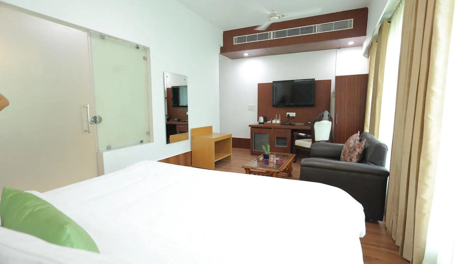 Aliste Millennium City Center Gurgaon