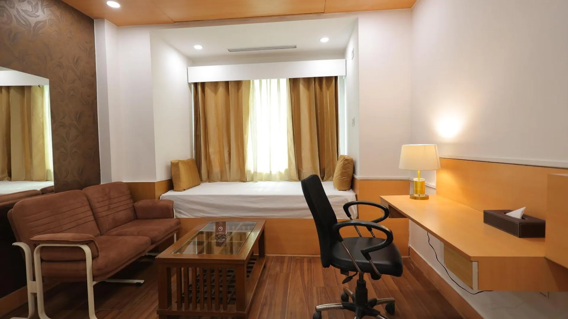 Aliste Millennium City Center Gurgaon Hotel